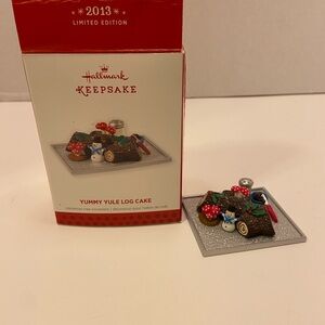 2013 Hallmark Keepsake Yummy Yule Log Cake Ornament